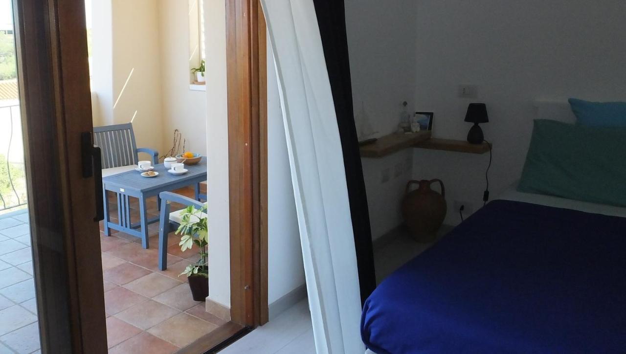 Frina Di Mari B&B 산테오도로 외부 사진
